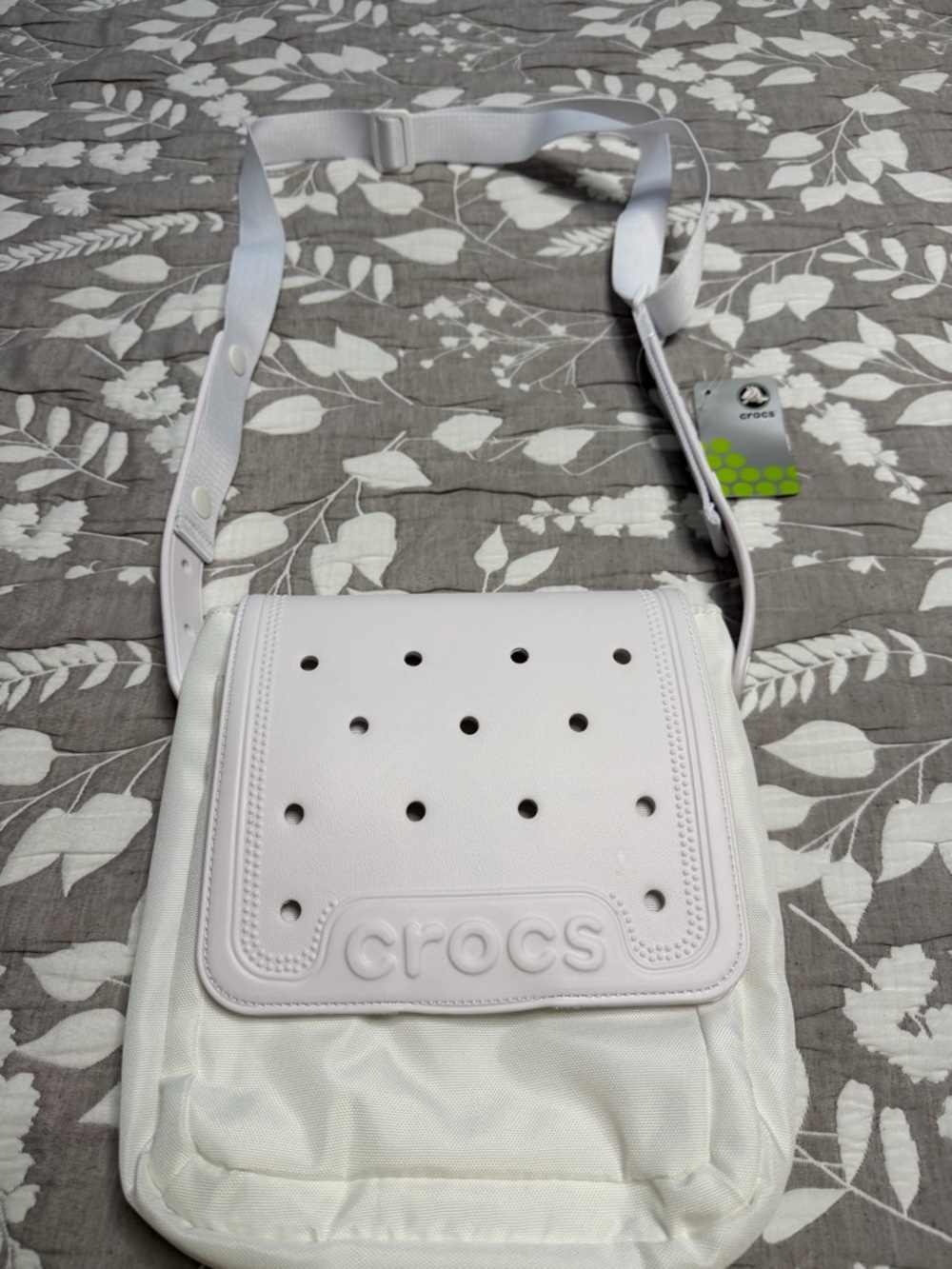 CROCS White and Cream Crossbody Bag